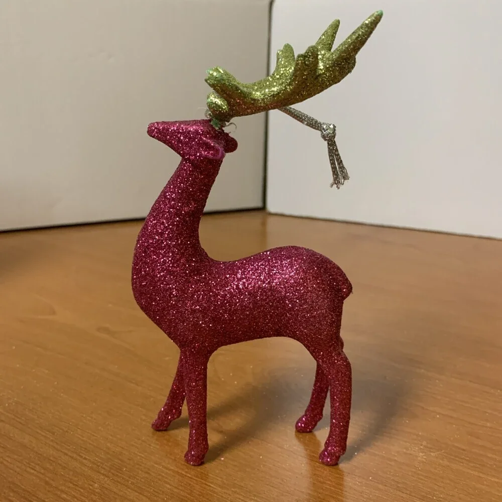 Glittered Reign Deer Pink/Gold  6”x4”